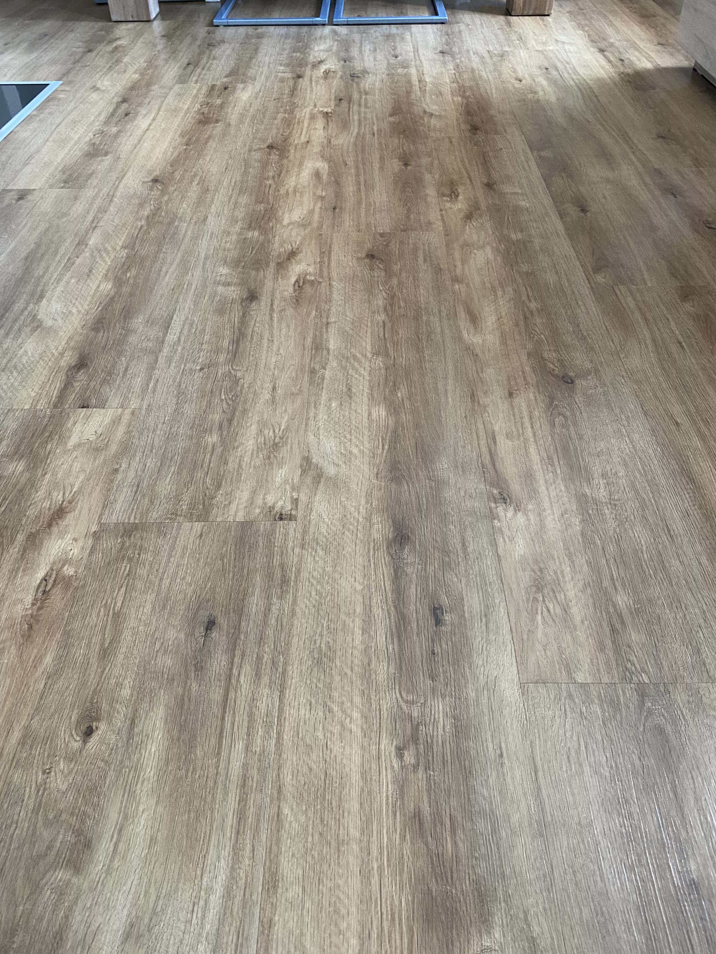 1. Bild aus der Kategorie fussboden